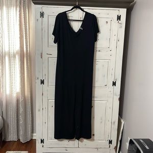 Womens one piece jumpsuit. Loose fitting with pockets